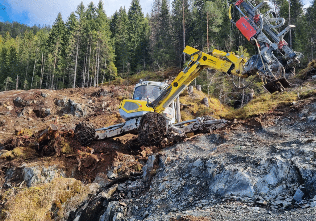 Menzi Muck i arbeid hos Nordisk Fjellsikring